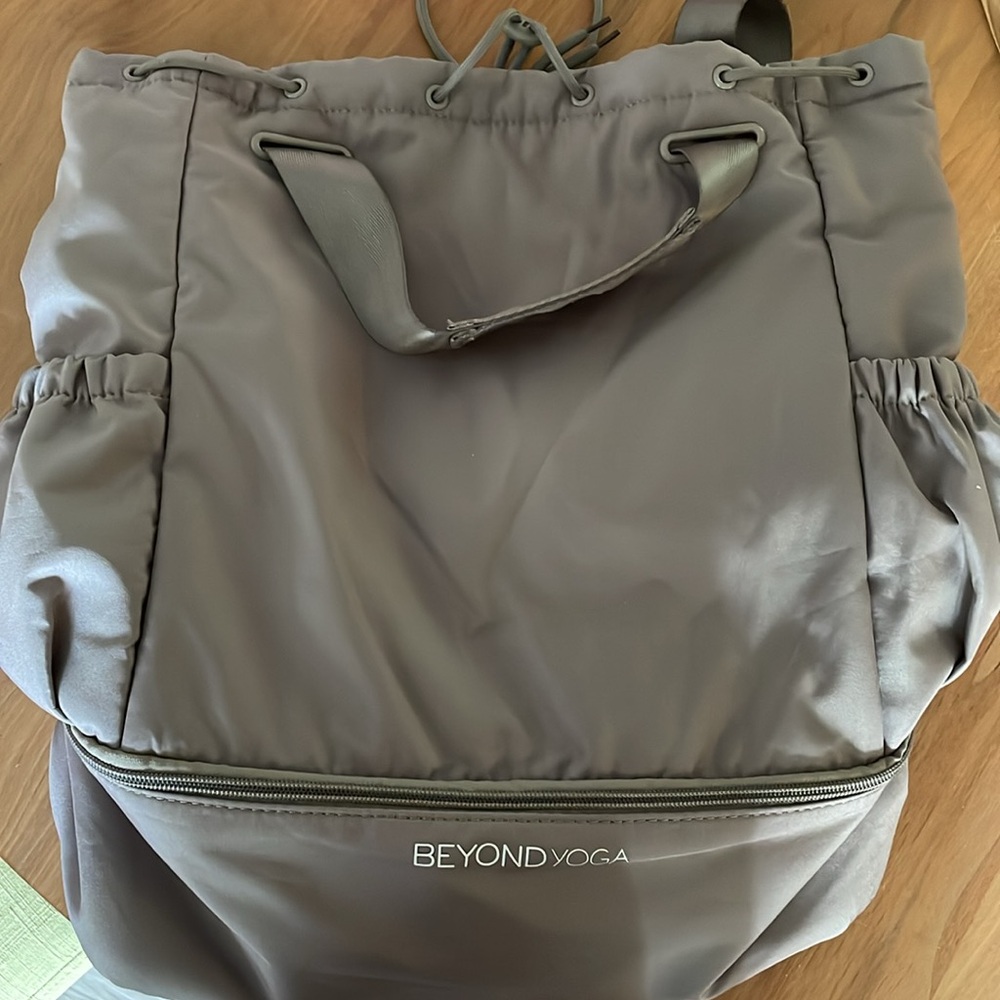 Beyond yoga backpack/tote